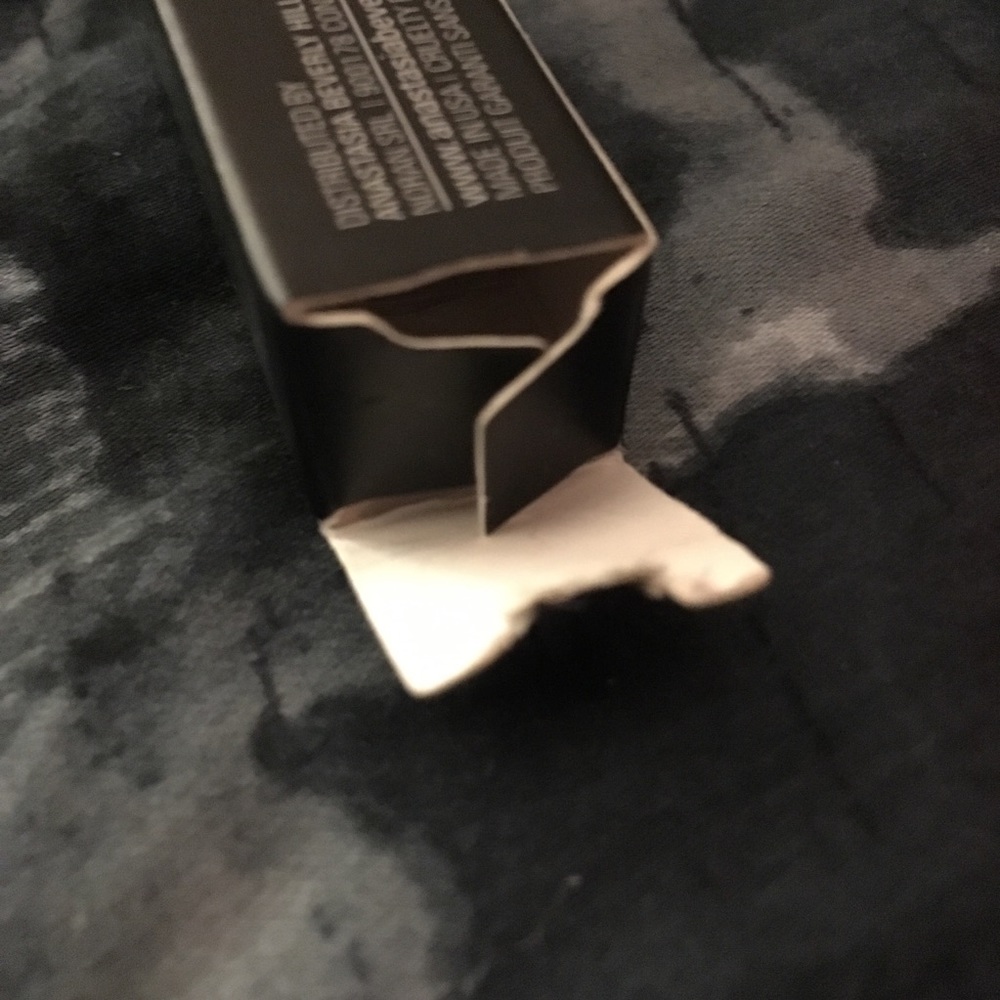Anastasia Beverly Hills Liquid Lipstick Sweet - Picture 2 of 3
